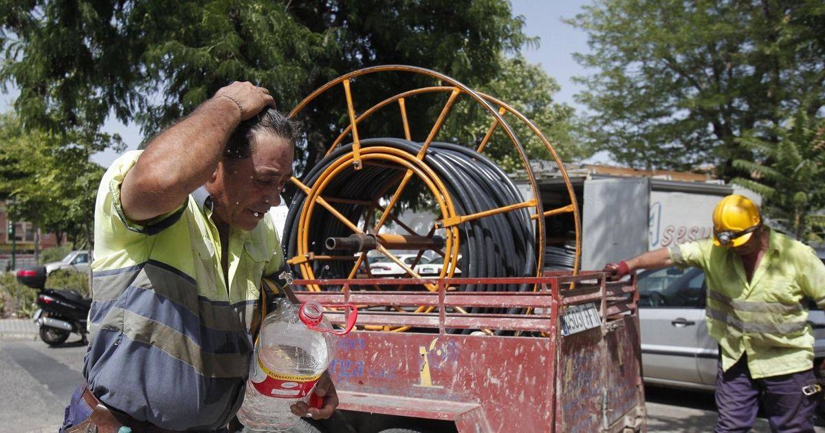 Trabajadores_en_intenso_calor_25-09-23.jpg