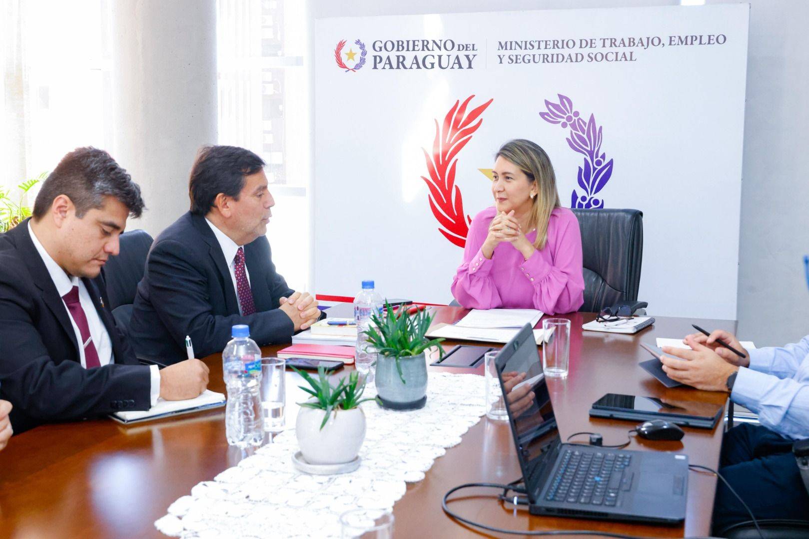 Ministerio de Trabajo avanza en agenda conjunta con CEPAL para impulsar empleo formal e inclusivo