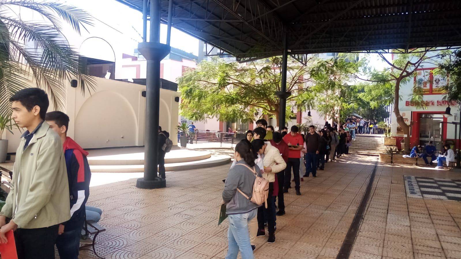 Ministerio de Trabajo realizó feria de empleo con 693 vacancias laborales en Ciudad del Este
