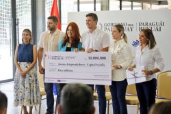 Gobierno entregó capital semilla por G 650 millones a 65 jóvenes emprendedores