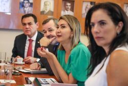 MTESS expuso ante el Equipo Económico medidas para que generación de empleos acompañe el ritmo de crecimiento del país