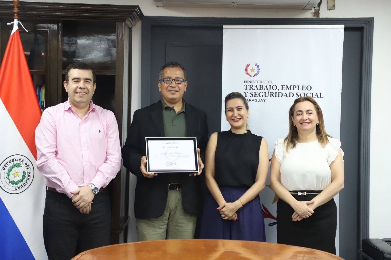 Funcionarios del Ministerio de Trabajo se adhieren al programa de retiro voluntario