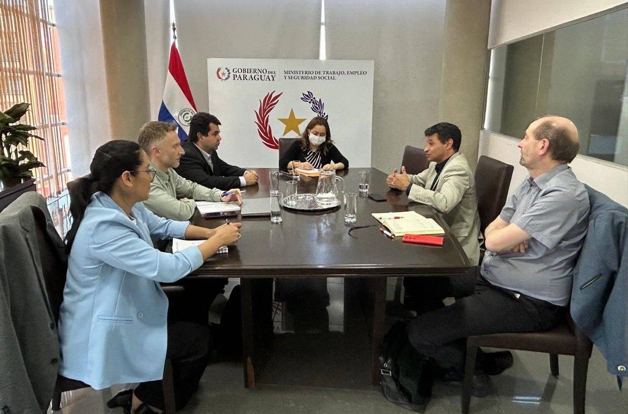 Paraguay y Uruguay intercambian experiencias en empleo, formalización y seguridad ocupacional
