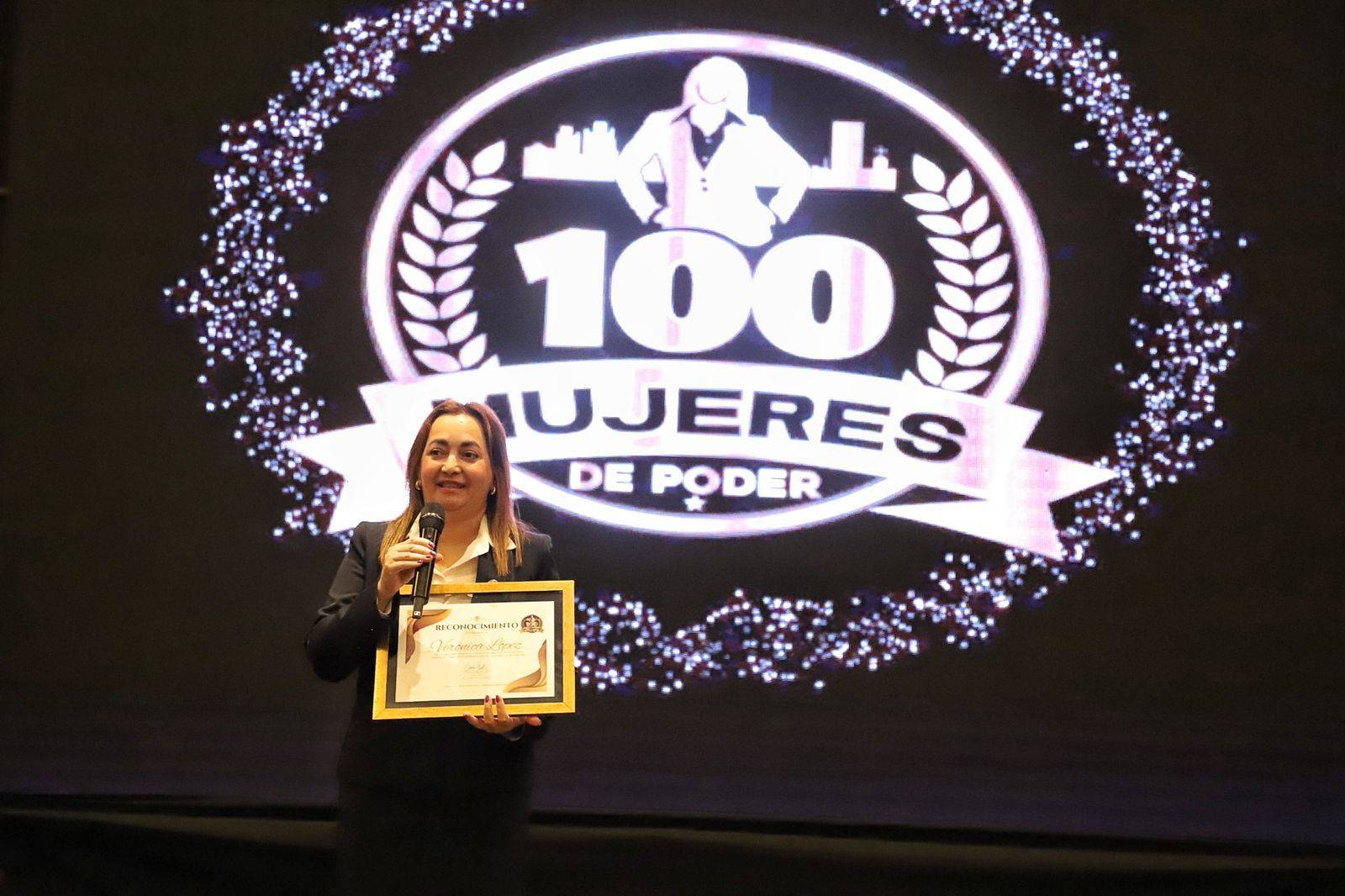 Ministra de Trabajo y viceministra de Empleo, reconocidas entre las 100 Mujeres de Poder