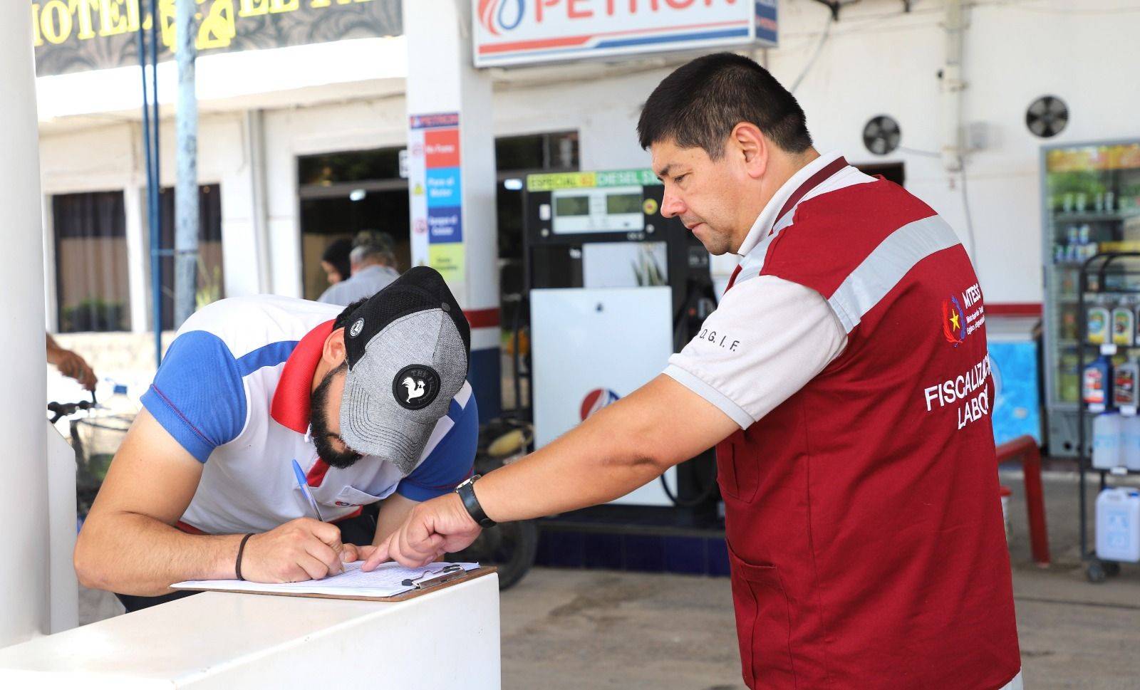 Campaña de formalización laboral se extiende a varias localidades de Ñeembucú