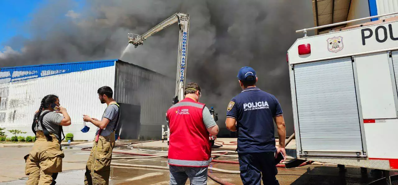 Ministerio de Trabajo monitoreó las condiciones de salud ocupacional tras incendio en el Puerto Fénix