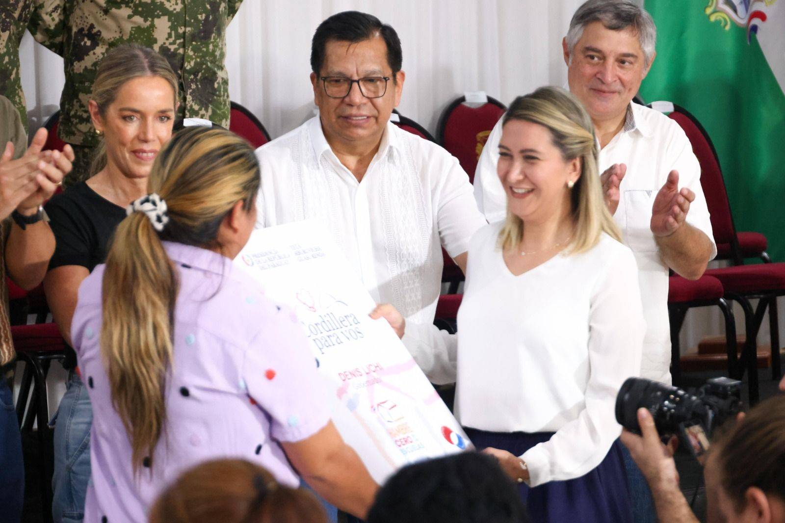 Formalización laboral e inclusión financiera de 1.000 trabajadores de Hambre Cero en Cordillera