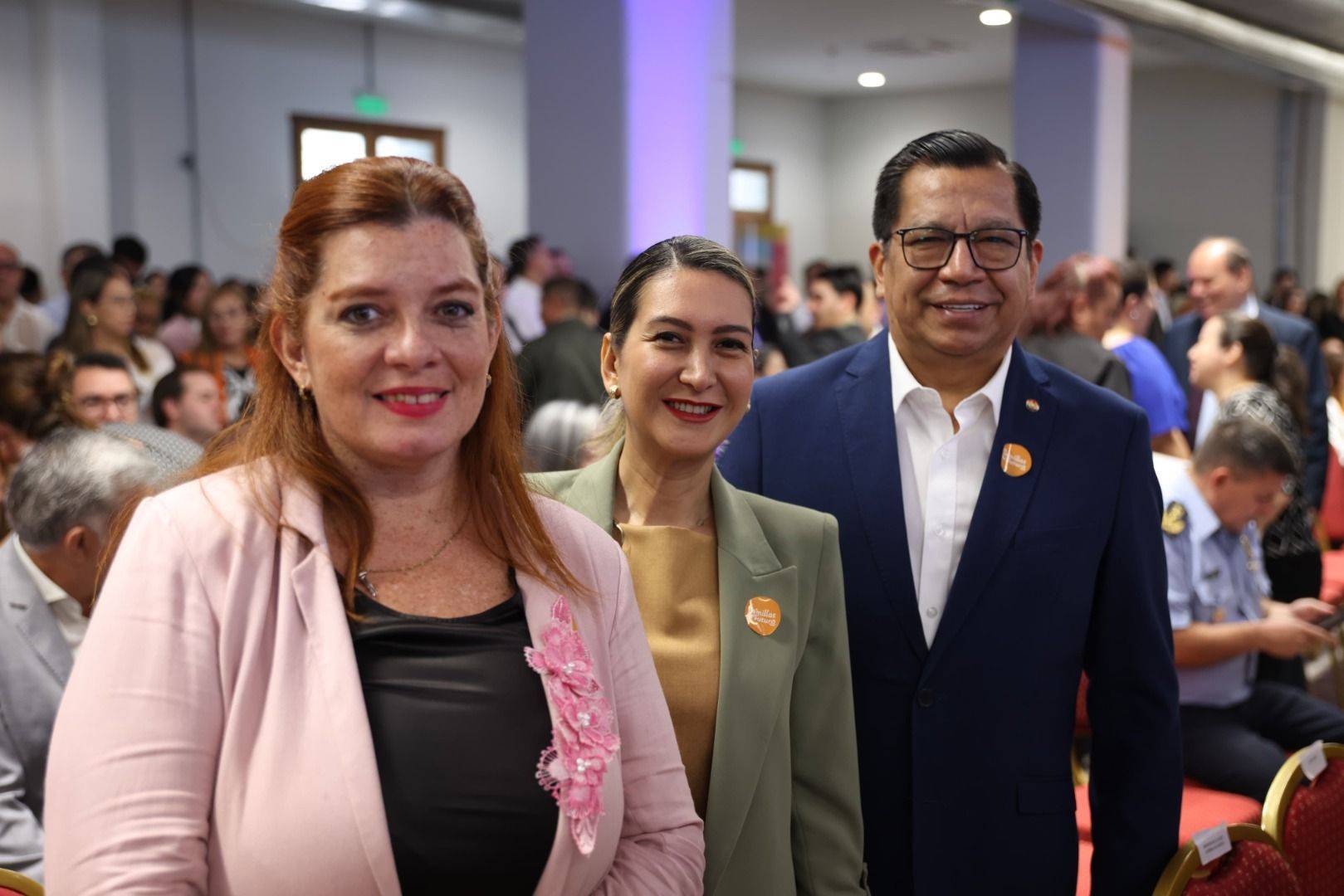 Ministerio de Trabajo se suma al programa de protección a la niñez con capacitación laboral para familias vulnerables