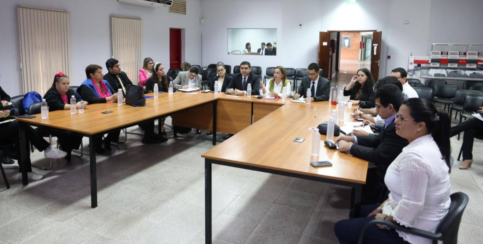 Coordinan acciones para la capacitación e inclusión laboral de personas con discapacidad