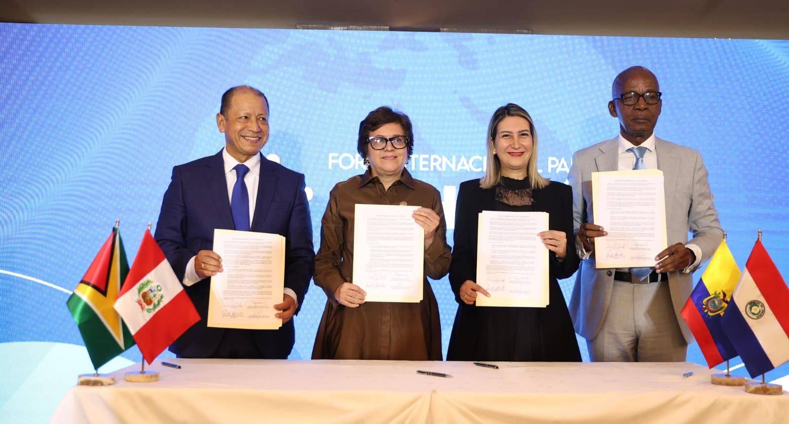 Ministros de Trabajo de la región firman Declaración por la Justicia Social