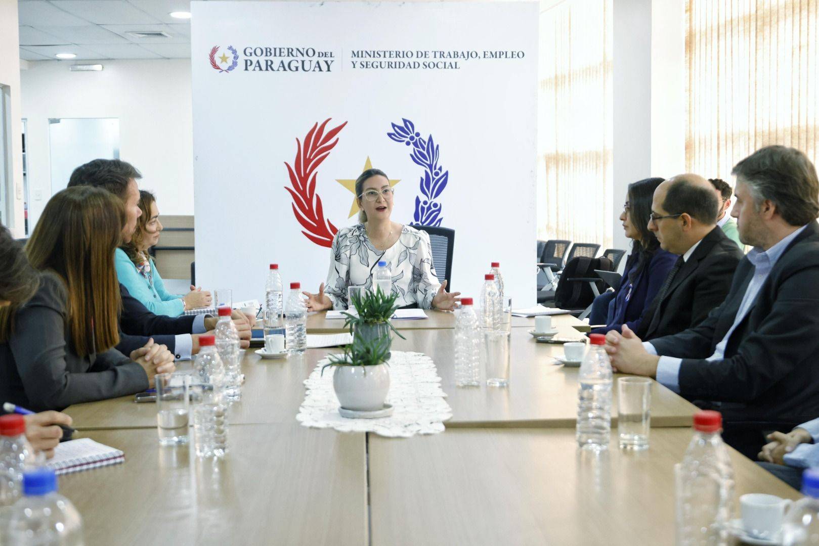 ​Ministerio de Trabajo y sector de plataformas establan diálogo de cara a la próxima conferencia de la OIT