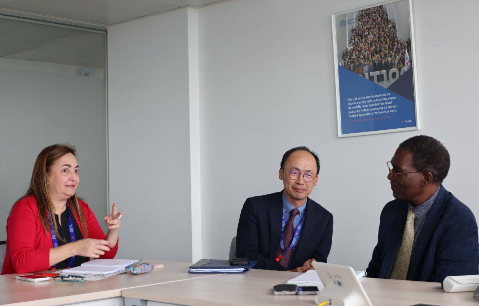 ​​Viceministra de Empleo se reunió con autoridades de la OIT para abordar el trabajo tercerizado