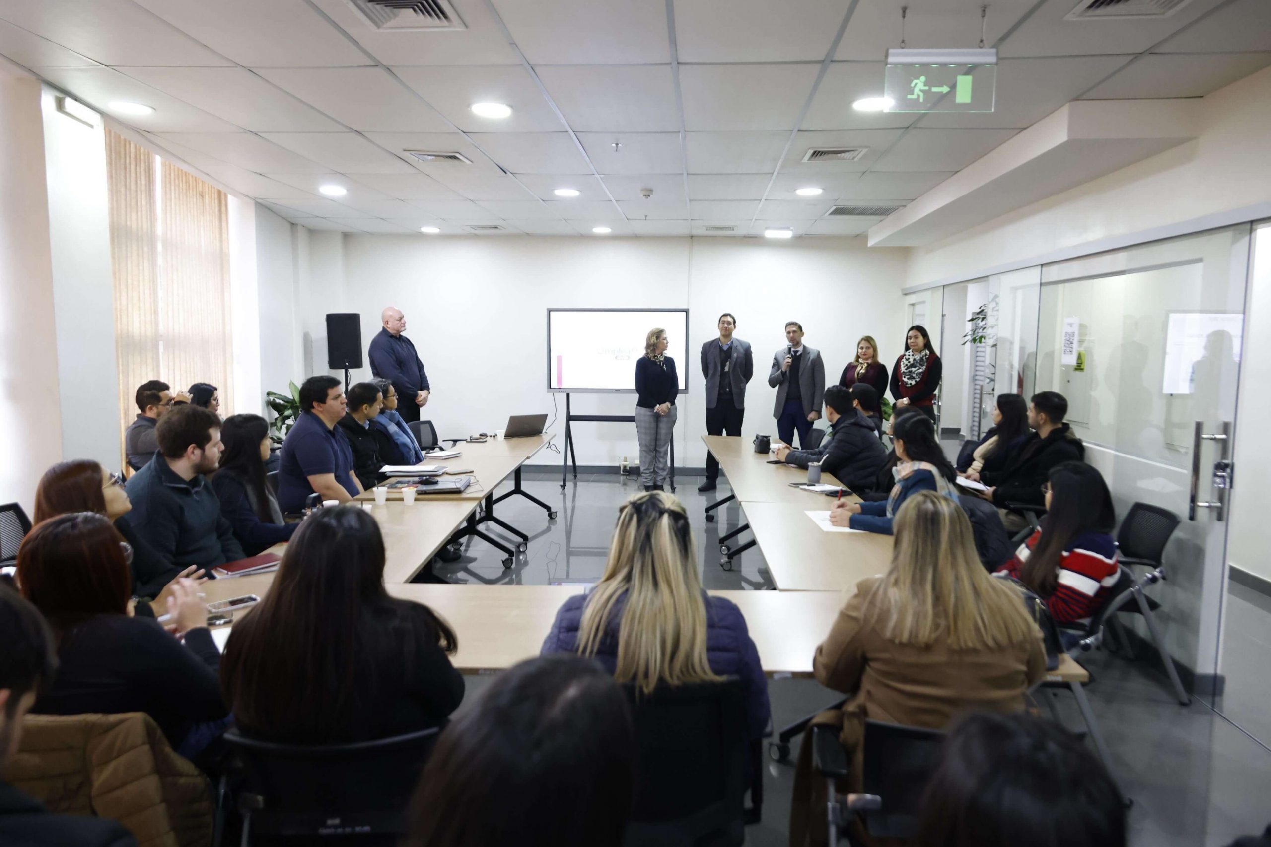Ministerio de Trabajo brinda charlas técnicas a la Asociación de Recursos Humanos del Paraguay