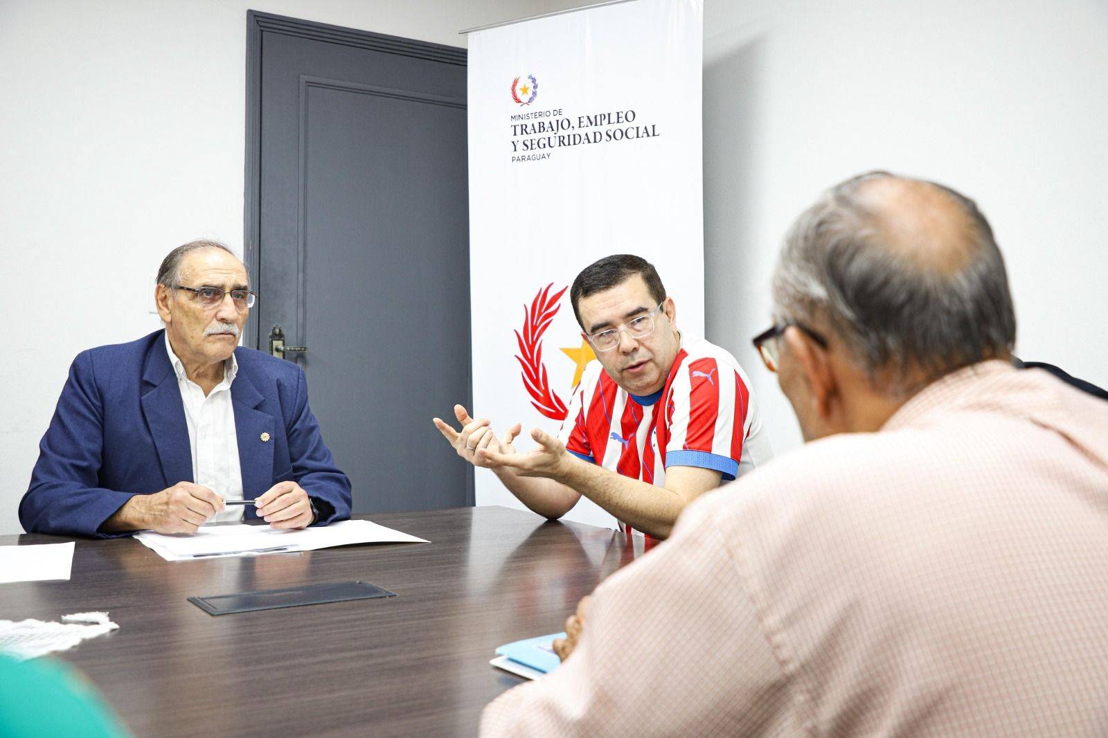 Conasam realizó su primera sesión para analizar el reajuste del salario mínimo