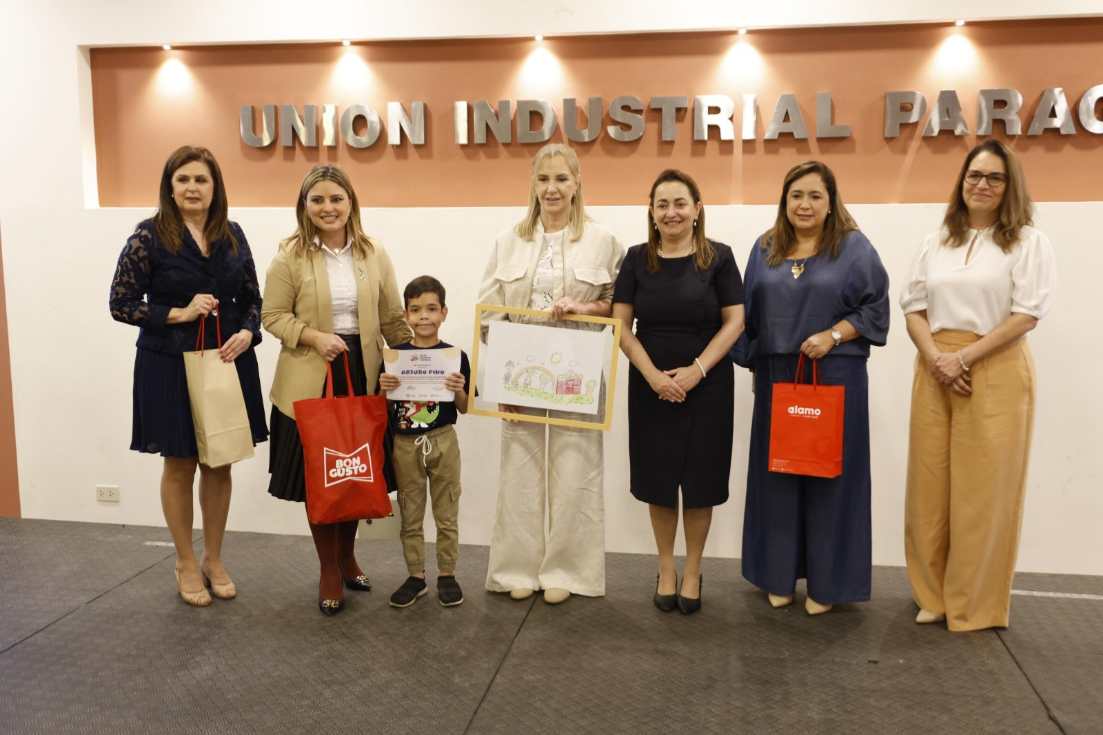 Premiación a los ganadores del concurso de dibujo «No al Trabajo Infantil»