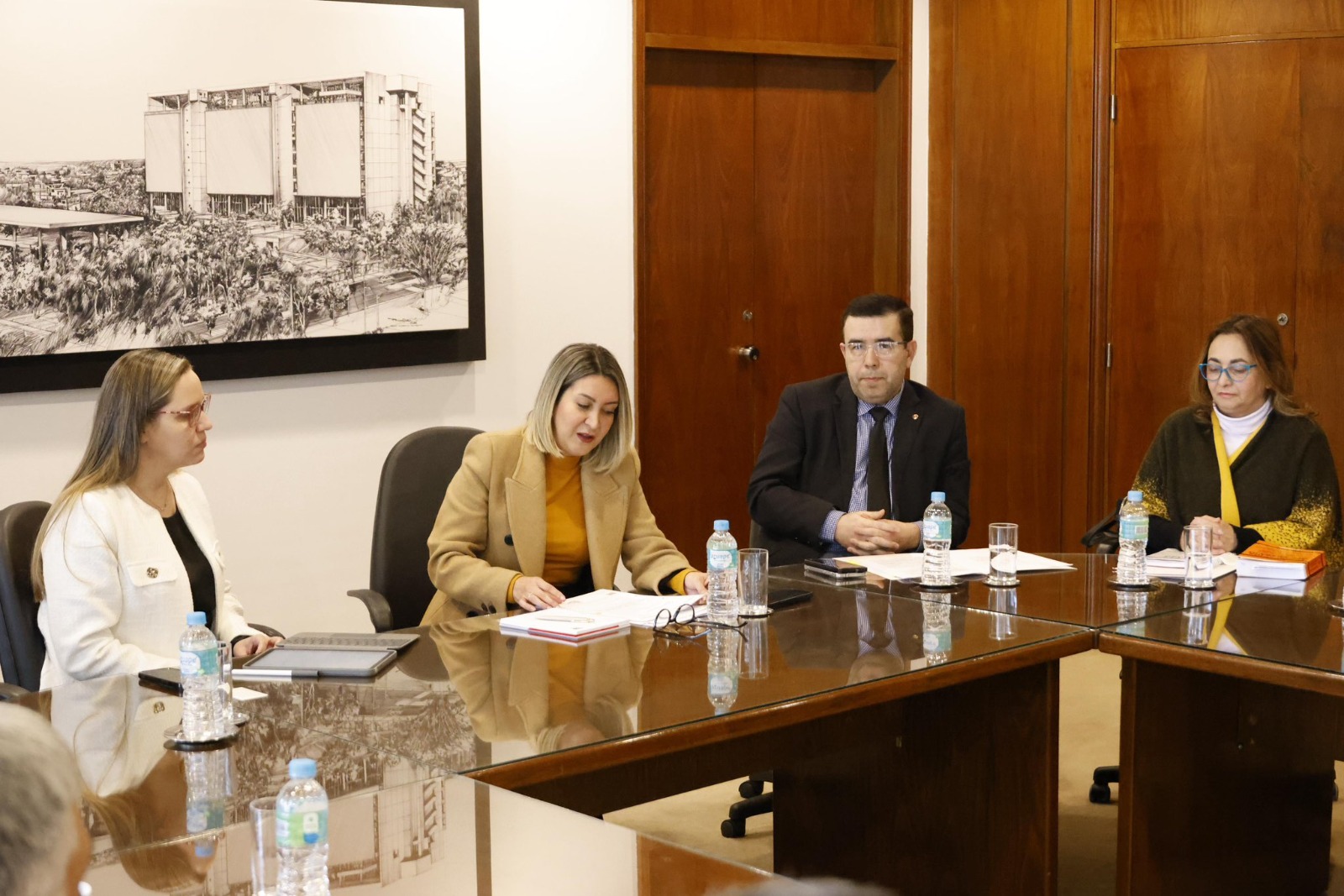 Ministerio de Trabajo y BCP coordinan acciones para fortalecer la seguridad salarial