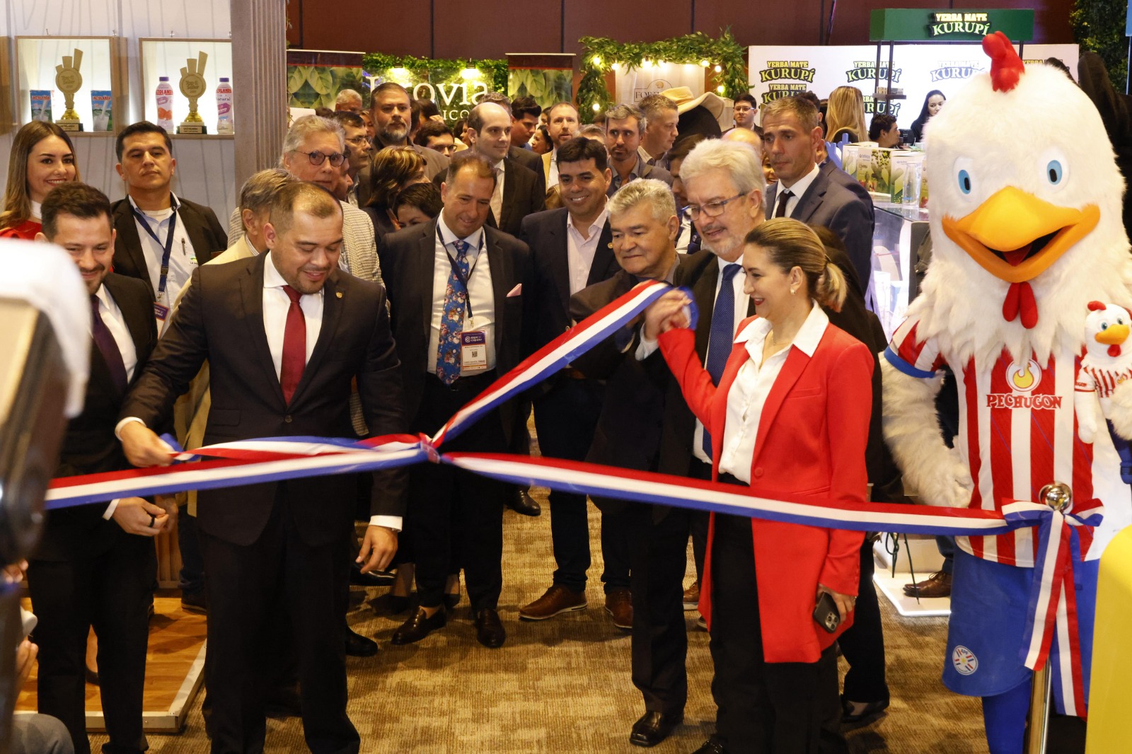 Ministra de Trabajo destacó avances en empleo formal e institucionalidad en la Expo Capasu 2025