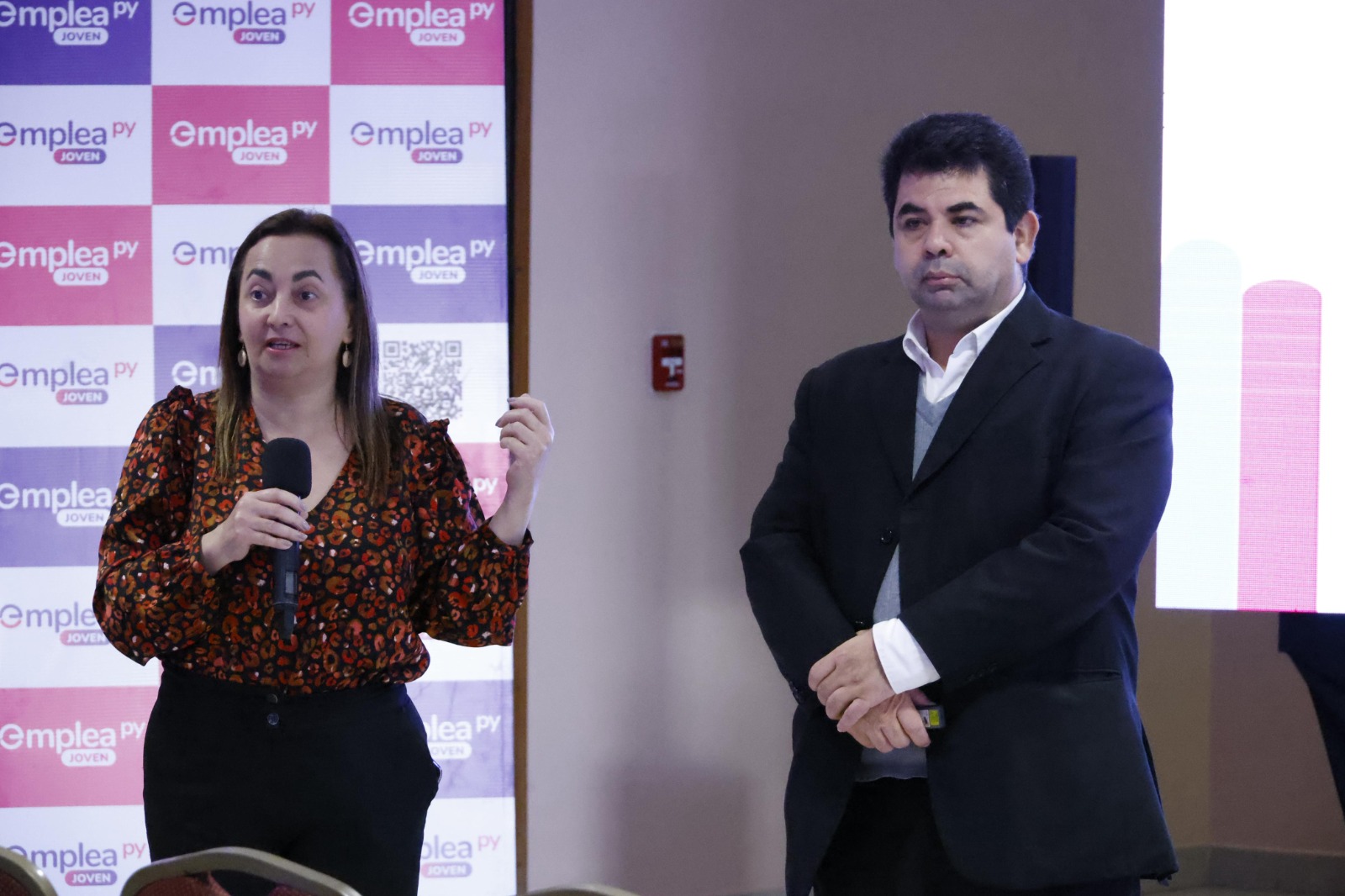 Presentación de programas de empleo y modernización del REOP al sector supermercadista
