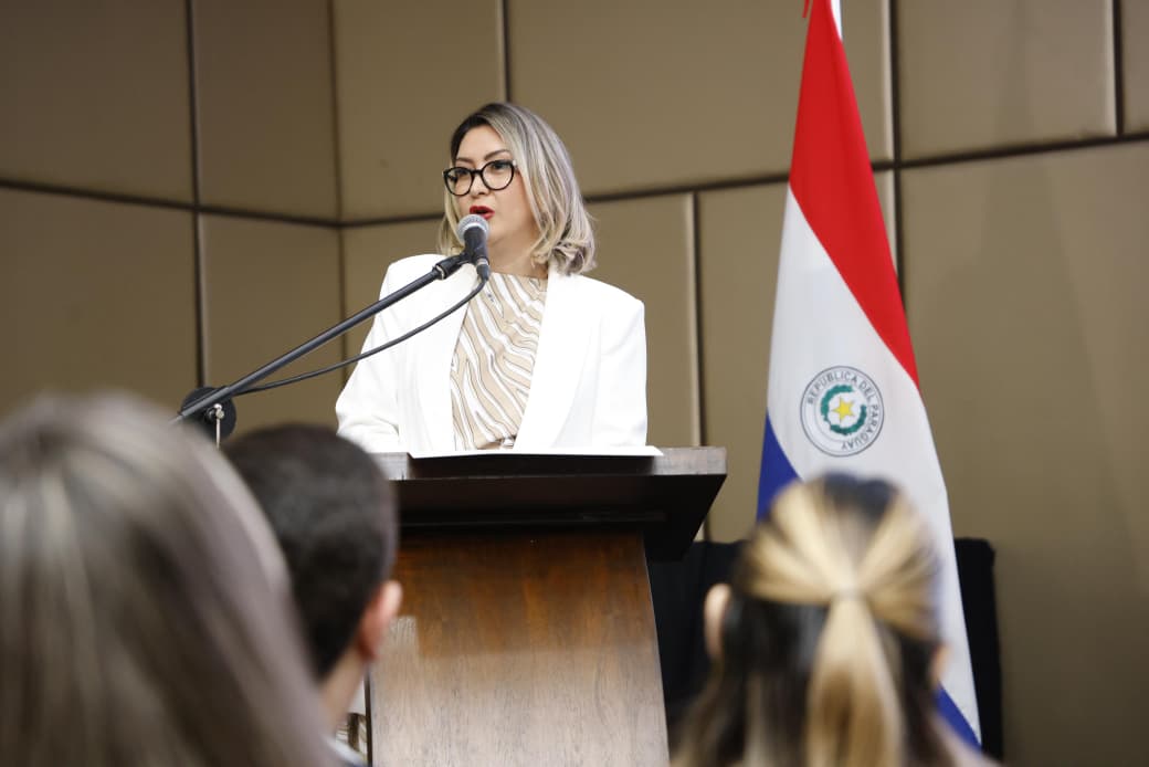 Ministra de Trabajo alienta a transformar los desafíos en oportunidades para el empleo formal juvenil