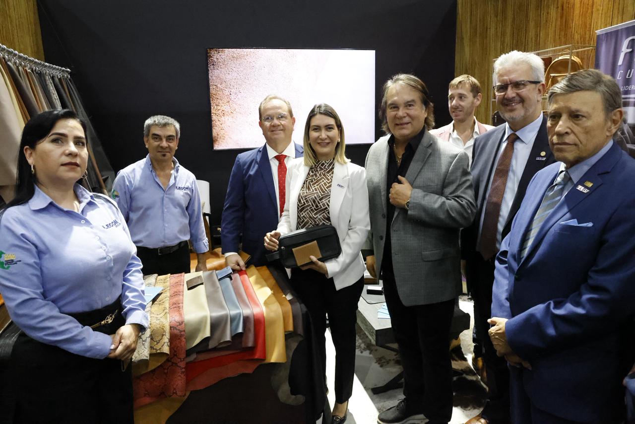 Ministra de Trabajo destaca la apuesta del Gobierno por la inversión y el empleo en la Feria Empresarial del Paraguay