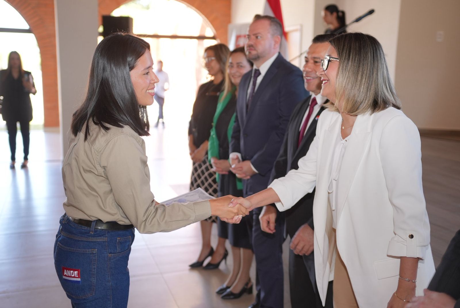 Egresan 174 jóvenes del programa de formación dual para su inserción en el sector eléctrico