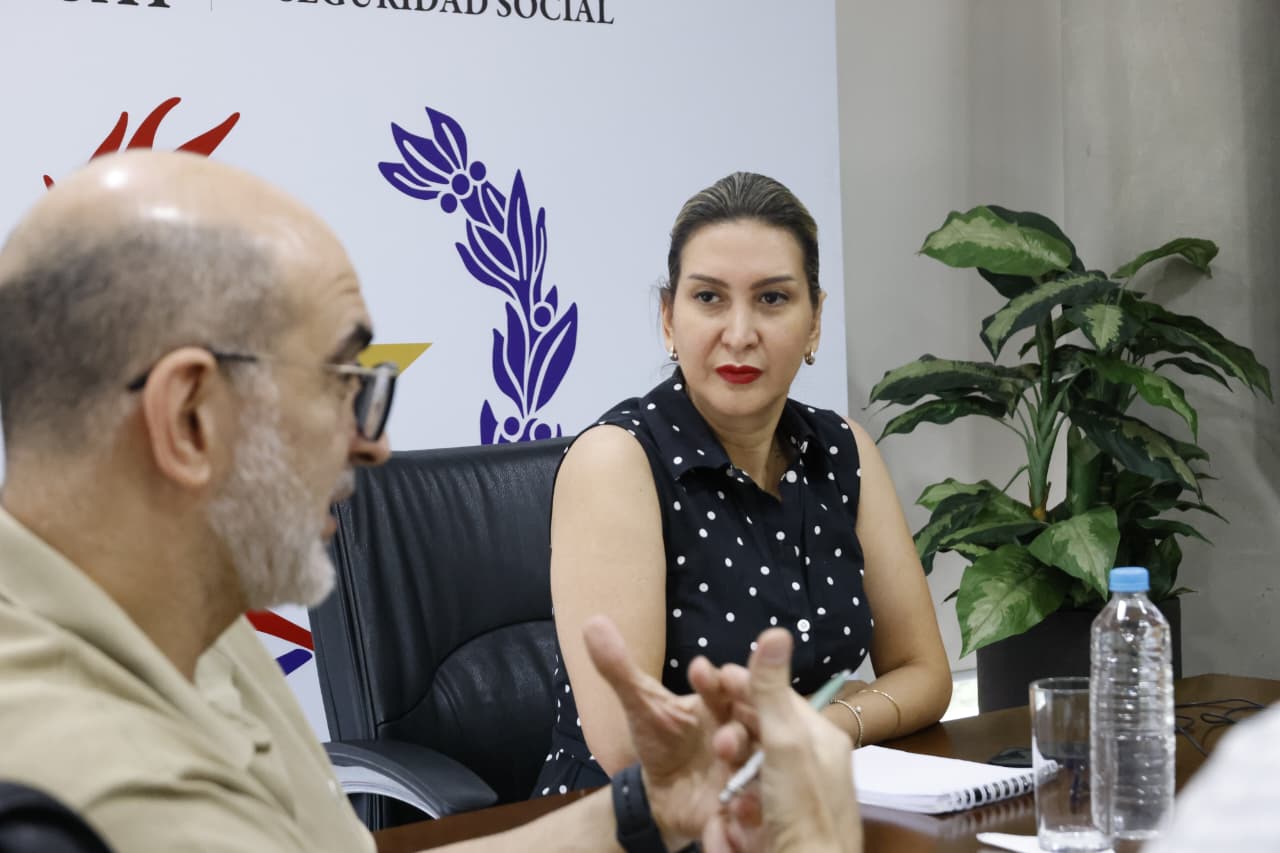 Reunion MTESS y ASSEPE