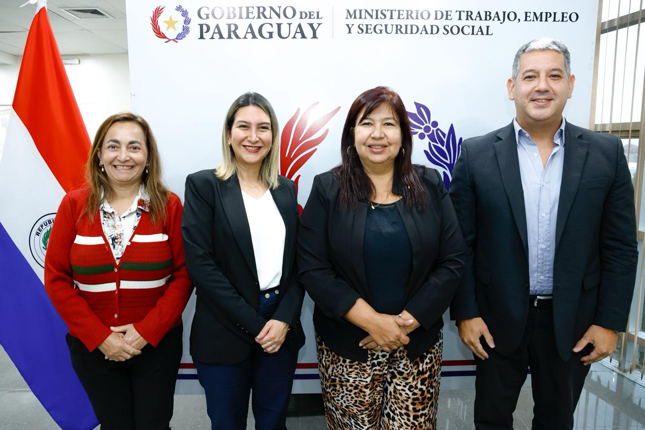 Ministerio de Trabajo y la UNA promueven excelencia académica y empleabilidad de los egresados